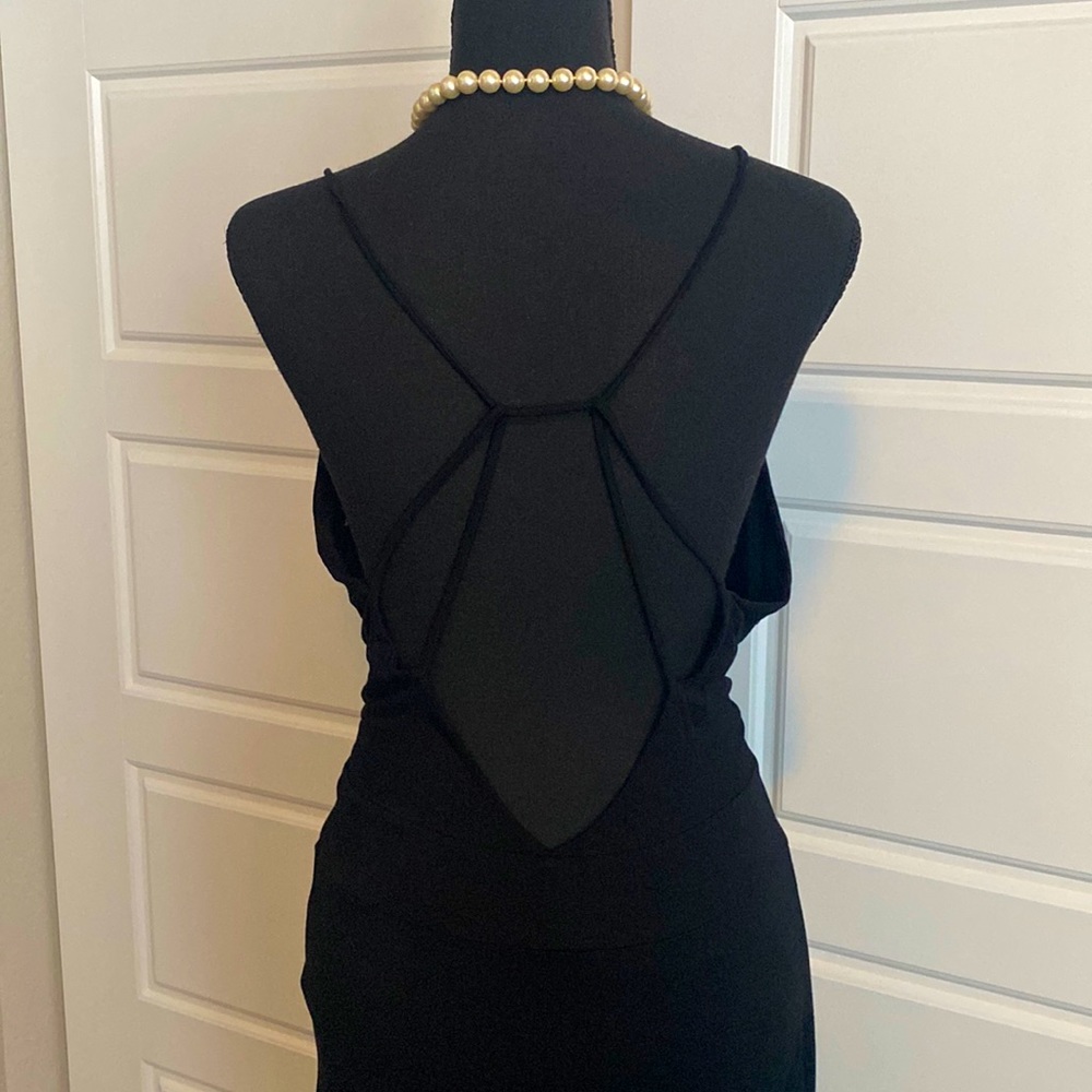 Super sexy little black dress 🌹💋